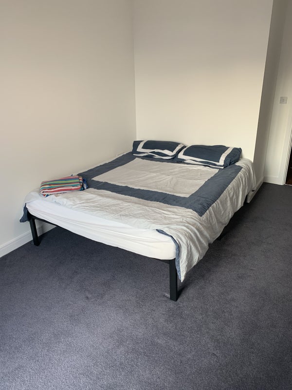 King size 10 minutes walk to Reading station - student accommodation in Reading - img_1