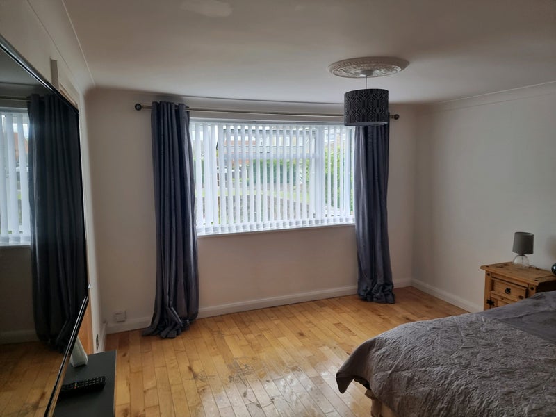 Large bedroom  for rent - student accommodation in Newington - img_7