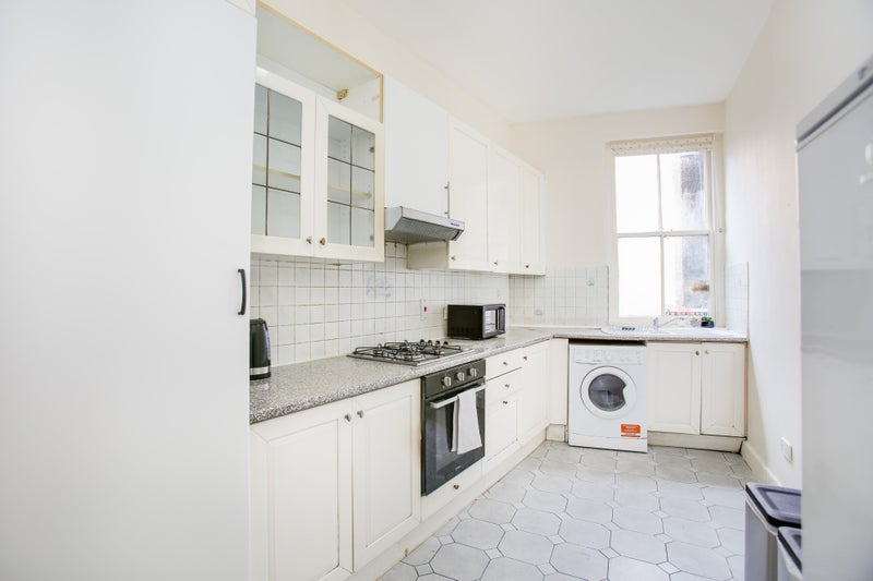 **Large & Cosey Double Room In Fulham Broadway** - student accommodation in Fulham Broadway - img_3