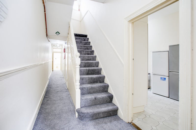 **Large & Cosey Double Room In Fulham Broadway** - student accommodation in Fulham Broadway - img_6