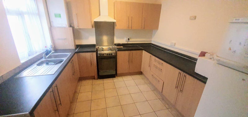 Modern Ensuite Double Room (short lets considered) student accommodation in Hornchurch - img_3