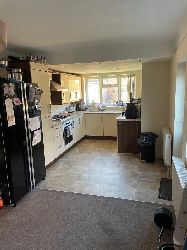 Large Double Bedroom for rent in Spacious Bungalow - student accommodation in Ormskirk - img_1