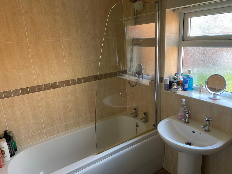 Large Double Bedroom for rent in Spacious Bungalow - student accommodation in Ormskirk - img_2