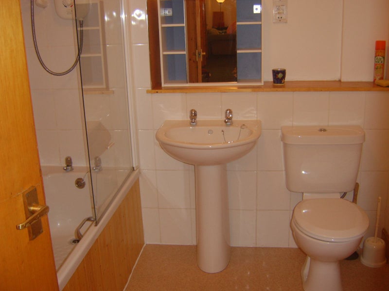Large double ,ensuite & dressing rm ,city centre - student accommodation in Edinburgh - img_5
