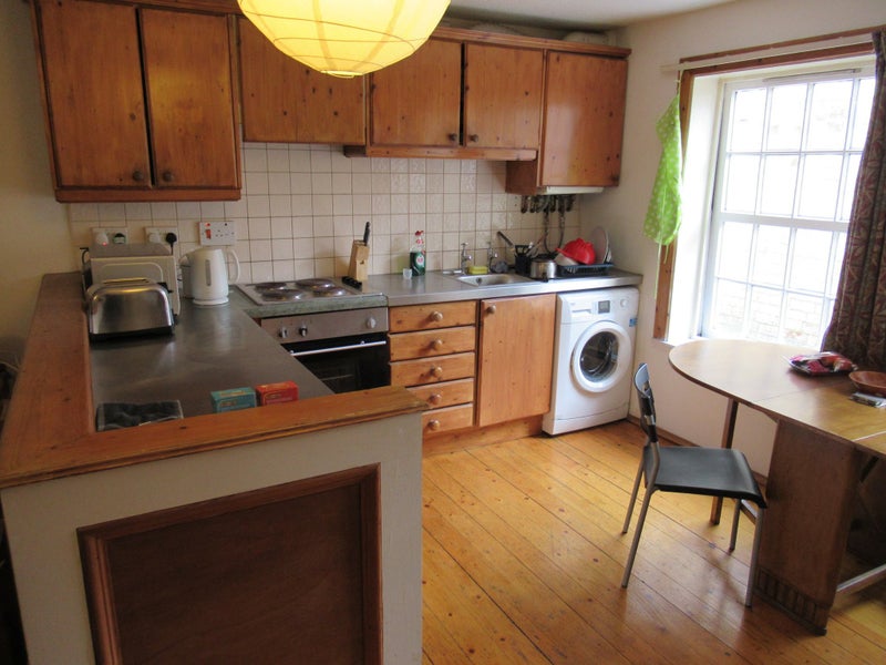Large double ,ensuite & dressing rm ,city centre - student accommodation in Edinburgh - img_4