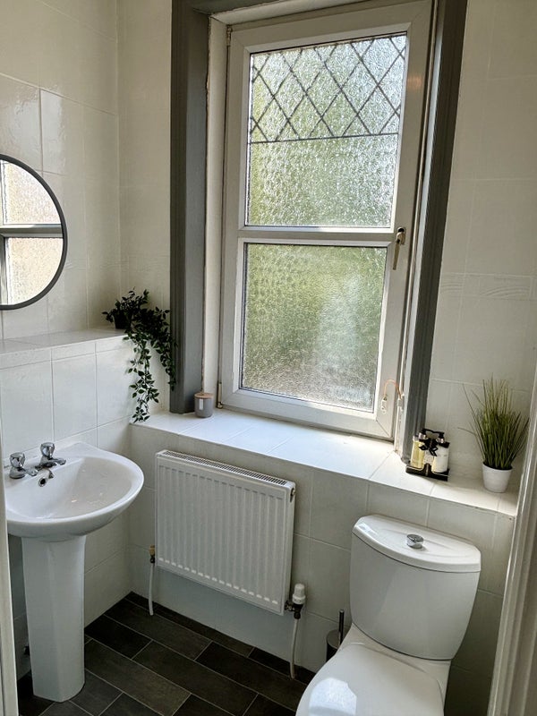★ Large double EN-SUITE in Saltaire ★ - student accommodation in Saltaire - img_6