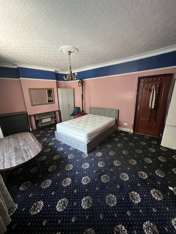 Large double in Central Brighton to let - student accommodation in Brighton - img_8