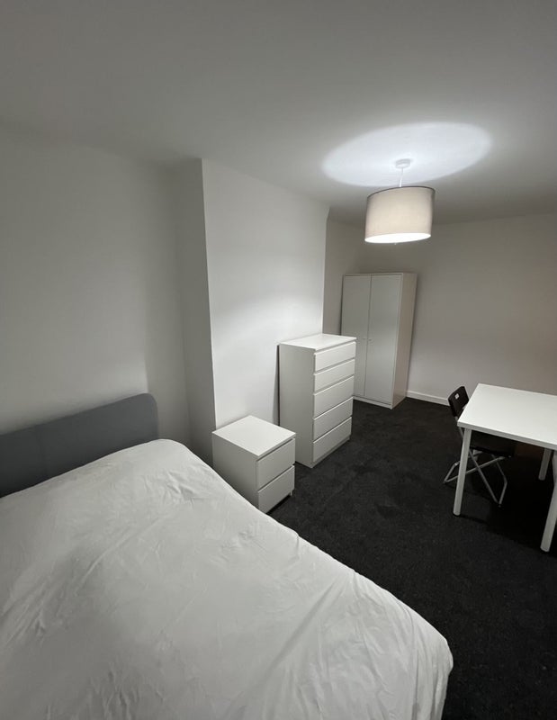 Large Double Room - All Bills Included - student accommodation in Durham - img_2