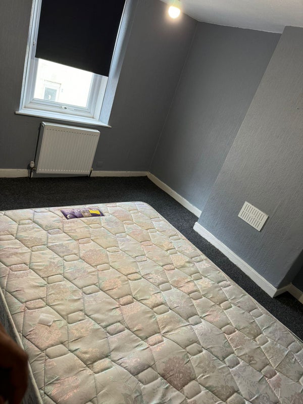 Large Double room available for Rent - student accommodation in Weston-super-Mare
