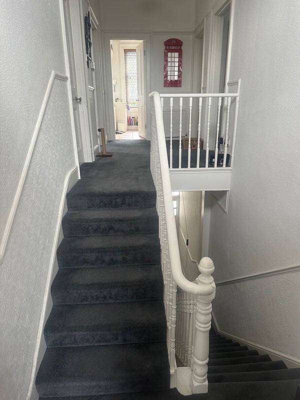 Large Double Room In 1200 Sq Ft Apartment - student accommodation in Shepherds Bush - img_8
