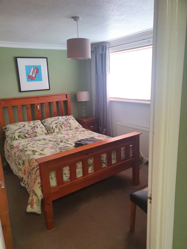 Large double room in 4 bed home avail from 01/09 - student accommodation in Lisburn - img_1