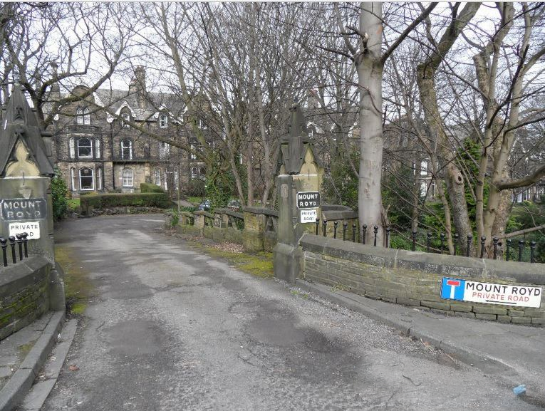 Large double room in great BD8 location - student accommodation in Bradford - img_4