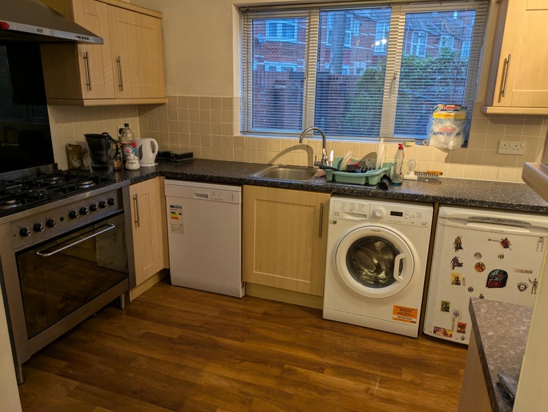 Large Double room in great location - student accommodation in Exeter - img_4