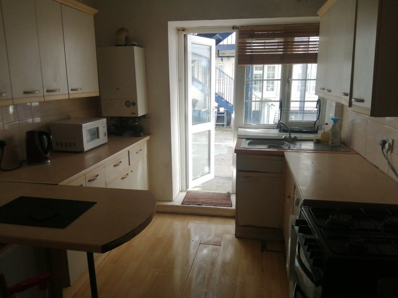 Large double room in Hendon Nw4 - student accommodation in Hendon - img_4