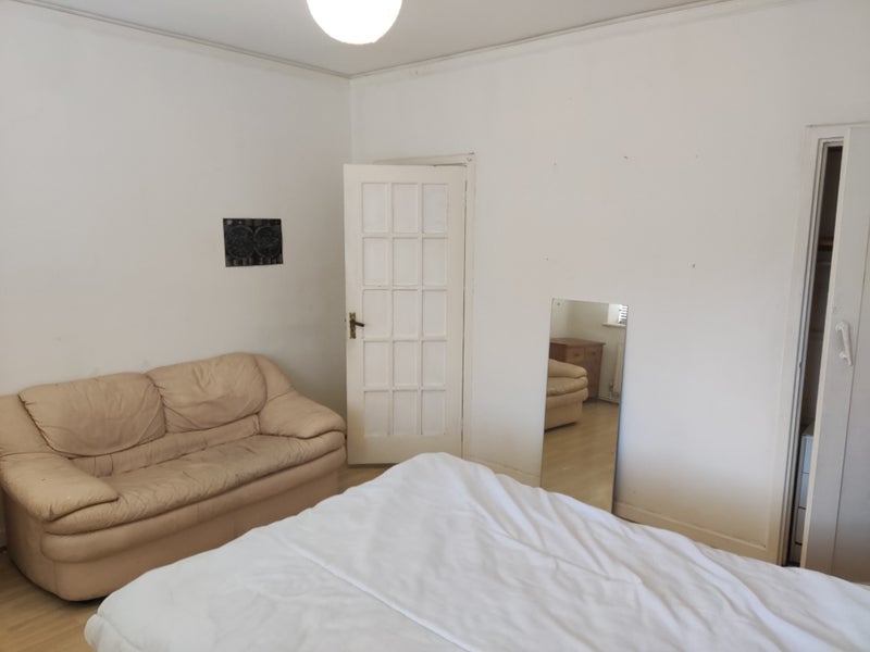 Large double room in Hendon Nw4 - student accommodation in Hendon - img_3