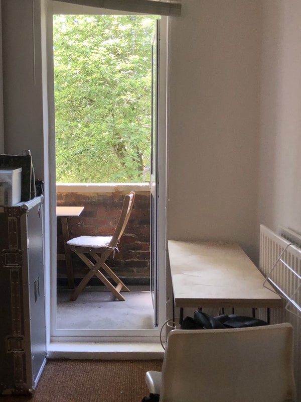 Large Double Room w/Balcony in Haggerston - student accommodation in Broadway Market - img_3