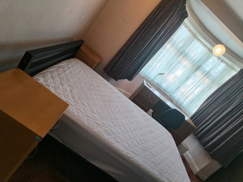 Harrow Stay: Near Bus & Metro student accommodation in Harrow - img_6