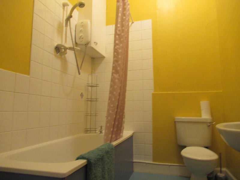 Large double Rooms for PHD/Masters students - student accommodation in Edinburgh - img_7