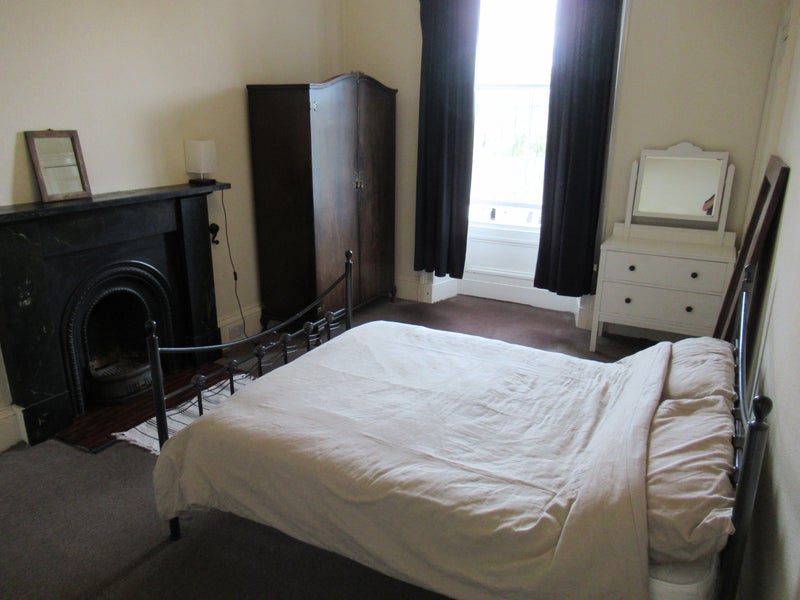 Large double Rooms for PHD/Masters students - student accommodation in Edinburgh - img_3