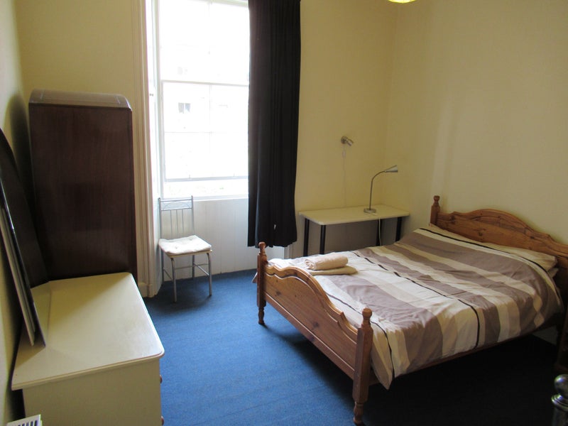 Large double Rooms for PHD/Masters students - student accommodation in Edinburgh - img_2