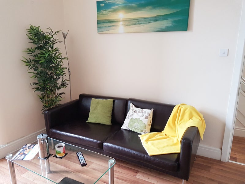 Large En-suite 🛏 Near Stretford Metro link 🚊 - student accommodation in Stretford - img_3