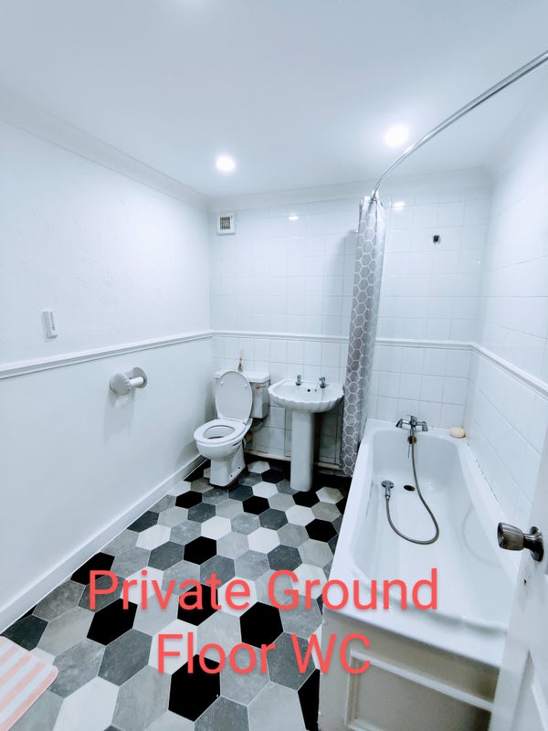 Large En-Suite Room 5 min walk from Barking stn - student accommodation in Barking - img_5
