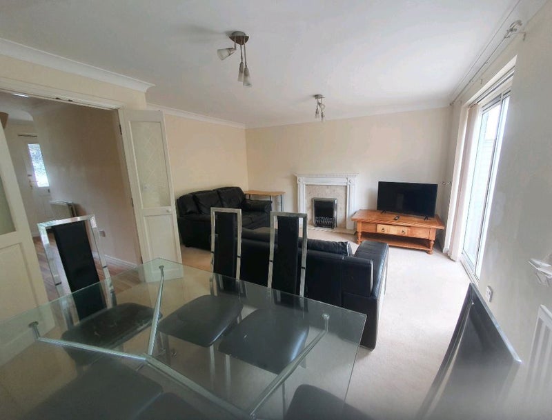 Large ensuite room available for Student Let - student accommodation in Exeter - img_4