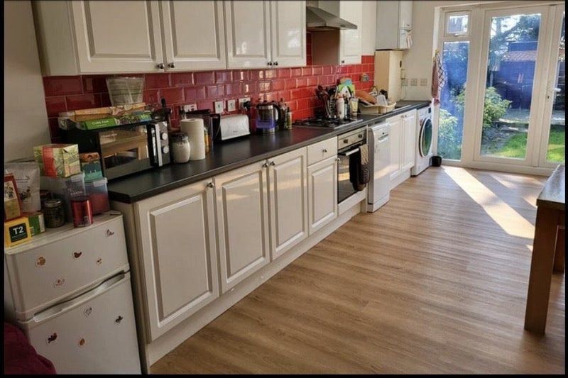 Large Ensuite Room in Friendly House Share £950pm - student accommodation in Acton Town - img_5