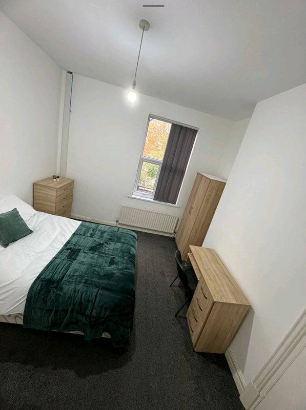 Large Luxury Rooms... Perfect Location!! - student accommodation in Leicester - img_4