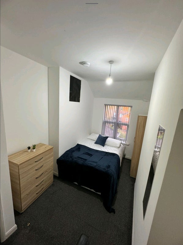 Large Luxury Rooms... Perfect Location!! - student accommodation in Leicester - img_5