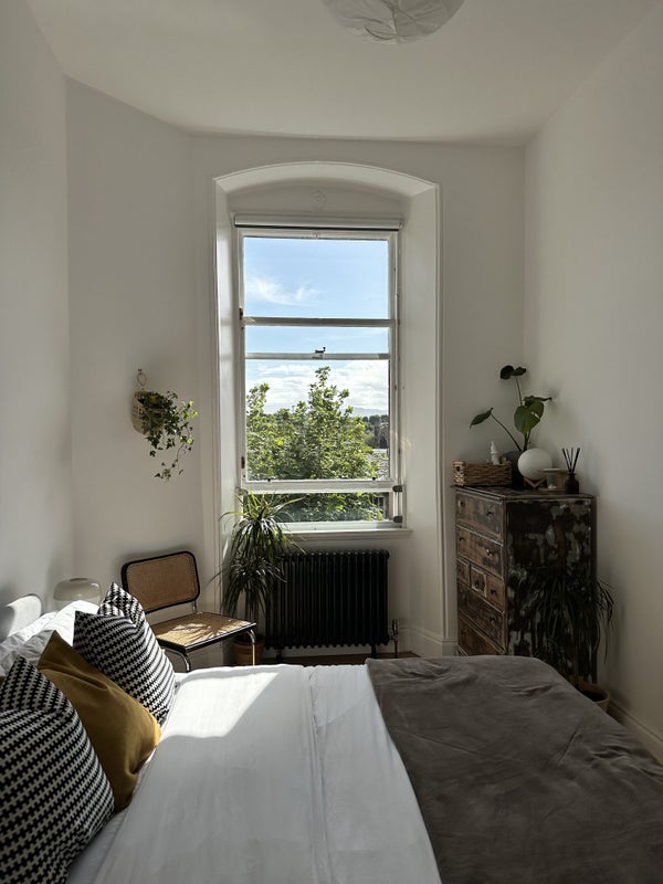 Large Modern Flat by the Beach - Spare Double Room - student accommodation in Portobello - img_1