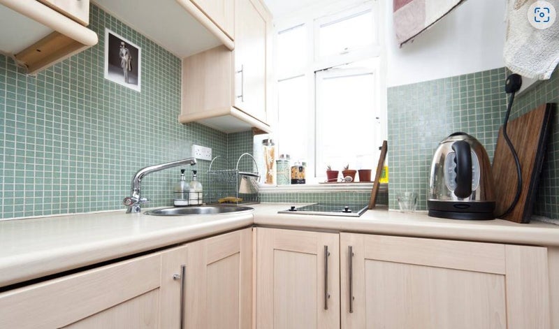 Large quiet studio down the street from Parliament - student accommodation in London SW1P - img_5