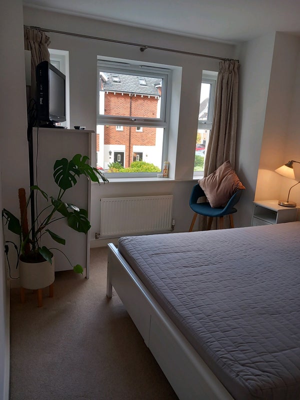 Large room inc private bathroom West Didsbury - student accommodation in West Didsbury - img_8
