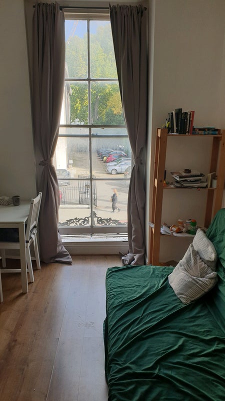 Large room to let on Camden Street - student accommodation in Camden Town - img_3