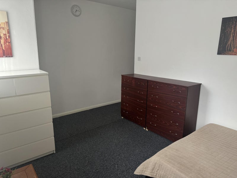 Large room to rent in Hanwell - student accommodation in Hanwell - img_1