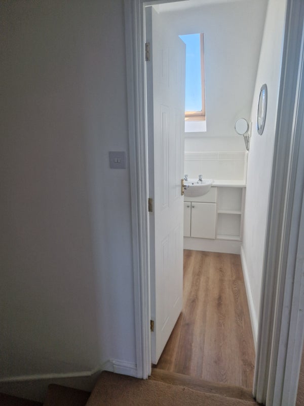 Large room - top floor, own bathroom - student accommodation in Bridgwater - img_2