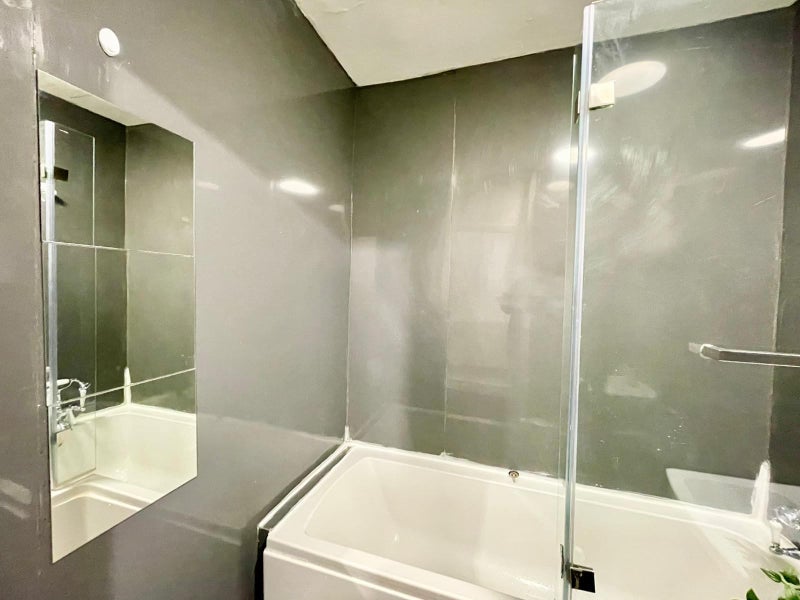 Large Room W Balcony near Chelsea - student accommodation in Clapham - img_15