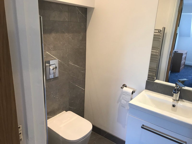 Large room with en-suite  single occupancy - student accommodation in Exeter - img_3