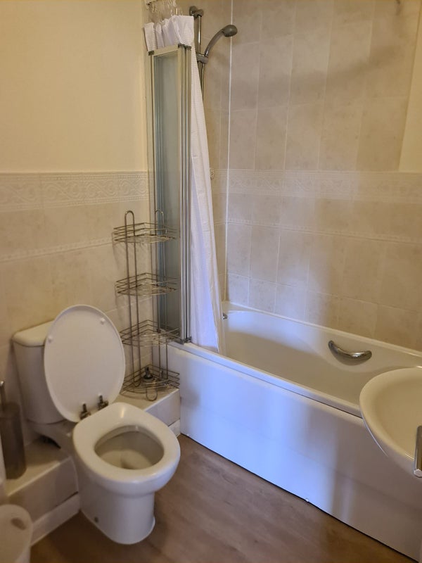 Large rooms & Ensuite available close to RD&E - student accommodation in Exeter - img_8