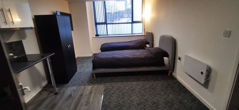 Large rooms (next to Train station) - student accommodation in Luton - img_7