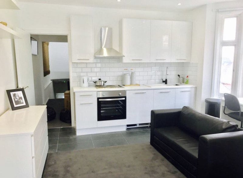 “Large studio style in shared property, near tube! - student accommodation in Willesden Green - img_7