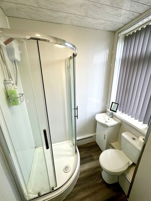 Large Studios for Students All Bills Included - student accommodation in Coventry - img_7