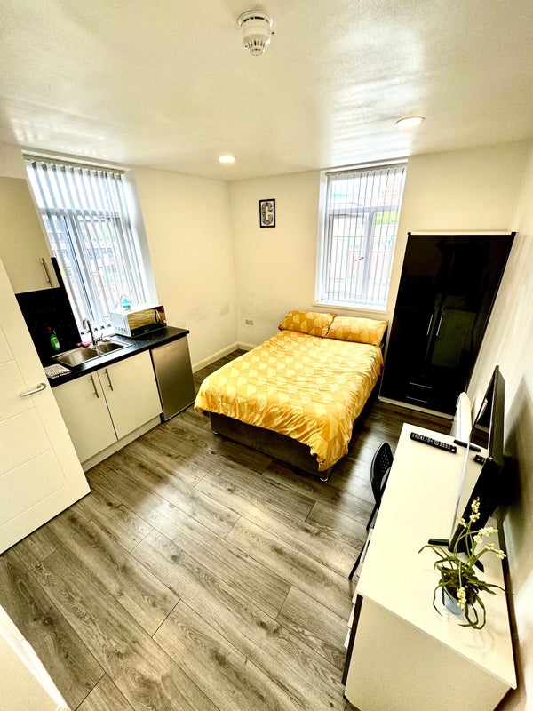 Large Studios for Students All Bills Included - student accommodation in Coventry - img_2