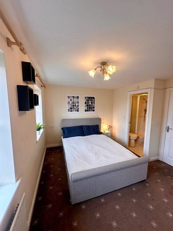 Last King En Suite in Slough (All Bills Included!) - student accommodation in Slough - img_5
