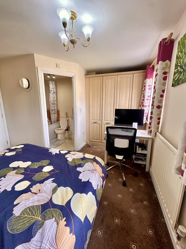 Last King En Suite in Slough (All Bills Included!) - student accommodation in Slough - img_7