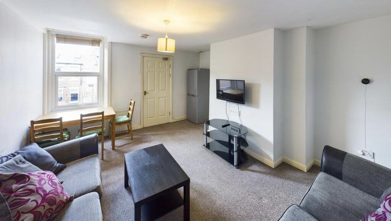 Looking for a flatmate to join us - student accommodation in Newcastle Upon Tyne - img_6
