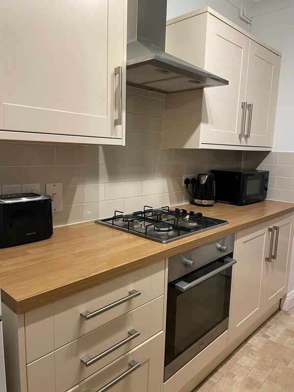 Looking For A Peaceful Home? This Is For You! - student accommodation in Gloucester - img_3