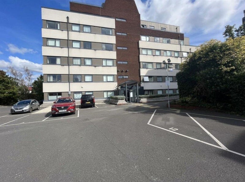 Lovely 2bdrm flat in Hayes with private parking. - student accommodation in Hayes - img_8