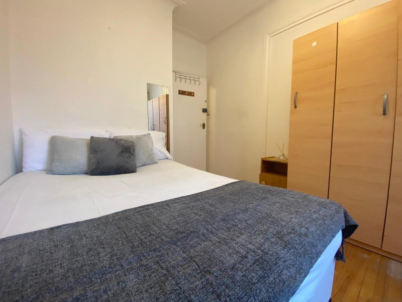  Lovely 3-Room Property - Great Transport Links - student accommodation in Swiss Cottage - img_2