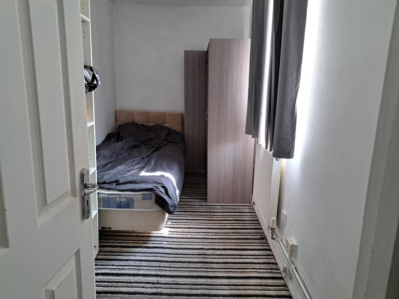 Lovely bedrooms available to rent - student accommodation in Peterborough - img_2